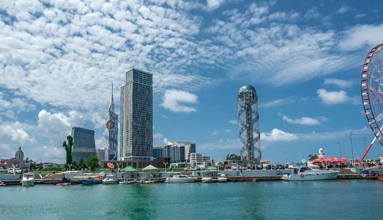 Gruzja. Batumi Premium MK „Porta Batumi Tower” - pierwsza linia morza. — Porady ekspertów i recenzje nieruchomości na GEOLN.COM. Zdjęcie 1
