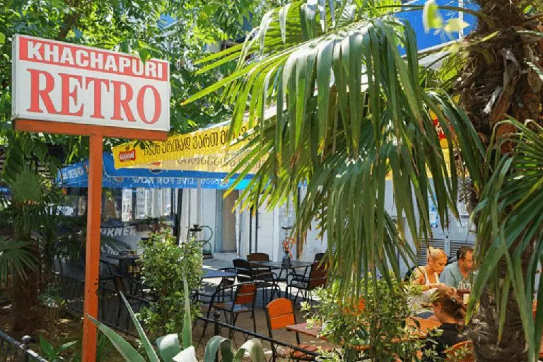 Kawiarnie w Batumi - placówki na każdy gust — Porady ekspertów i recenzje nieruchomości na GEOLN.COM. Zdjęcie 1