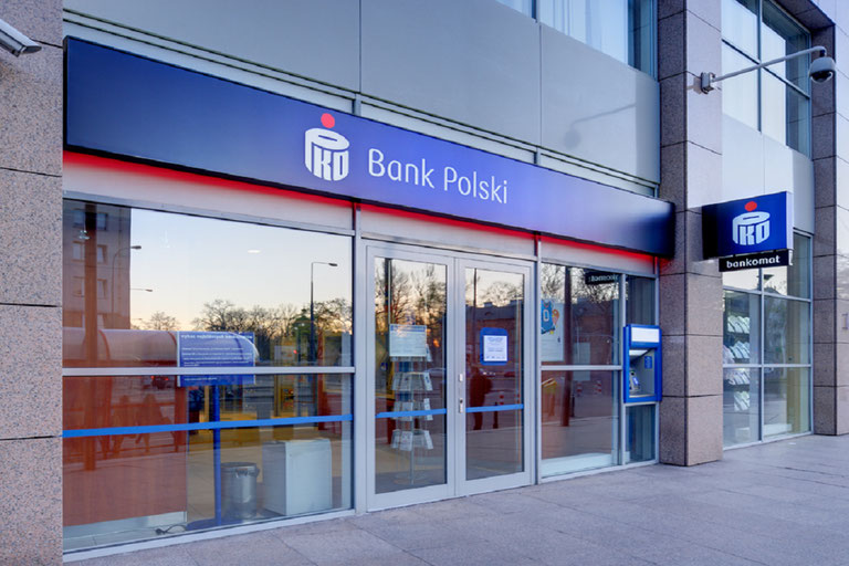 Banki w Polsce: pełny przegląd i porównanie 5 najlepszych banków w Polsce pod względem warunków obsługi — Porady ekspertów i recenzje nieruchomości na GEOLN.COM. Zdjęcie 5