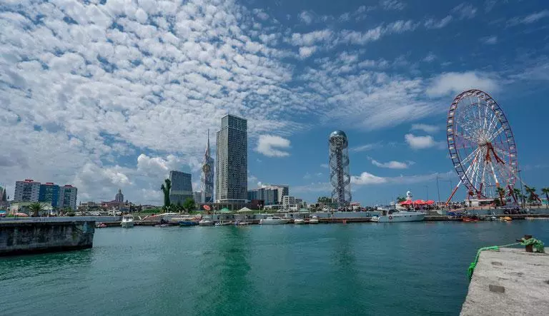 Gruzja. Batumi Premium MK „Porta Batumi Tower” - pierwsza linia morza. — Porady ekspertów i recenzje nieruchomości na GEOLN.COM. Zdjęcie 7