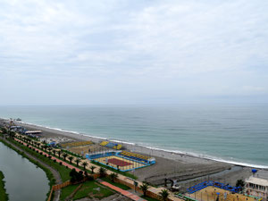 ბინა ზღვაზე ტერასით — უძრავი ქონების ყიდვა და მფლო ბელებისგან GEOLN.COM. ფოტო 12