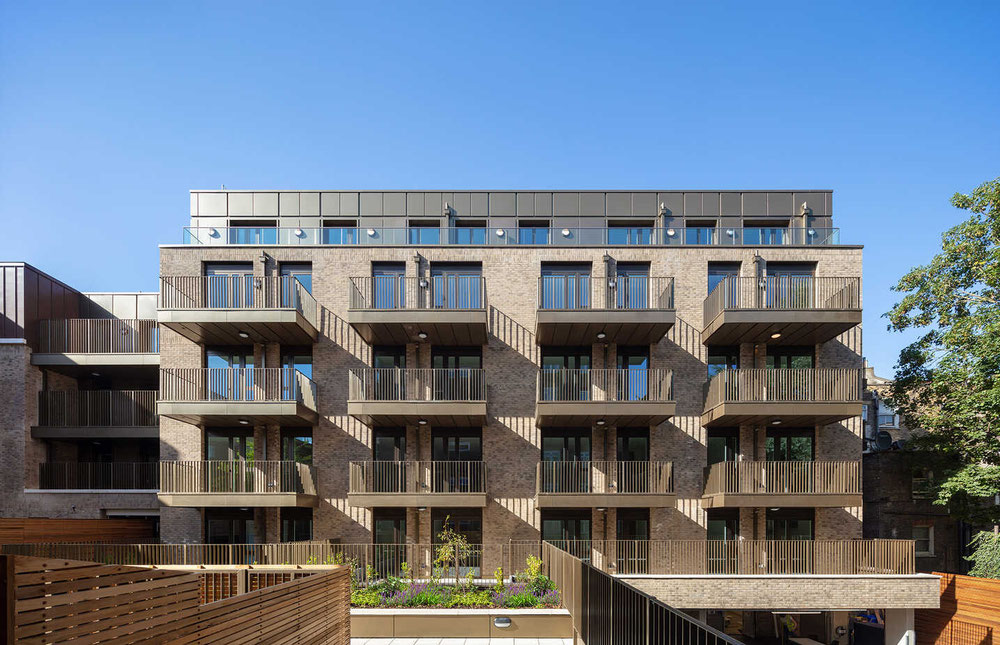 Immobilien in Beachcroft House — Schauen Sie sich die Immobiliensuchmaschine GEOLN.COM an. Foto 1