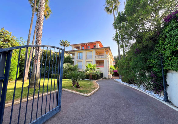 Apartment for sale Near beaches, town center
