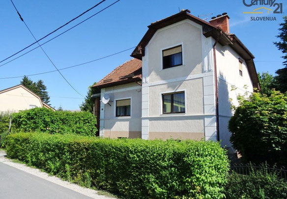 Slovenya'da büyük bir şehirde ev, Slovenska Bistrica