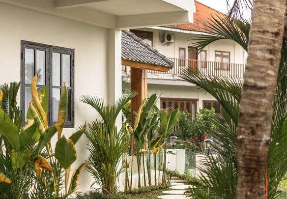 Spacious Apartments with Pool