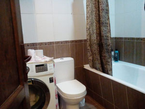 4 - ოთახიანი ბინა ბათუმის ცენტრში — უძრავი ქონების ყიდვა და მფლო ბელებისგან GEOLN.COM. ფოტო 18