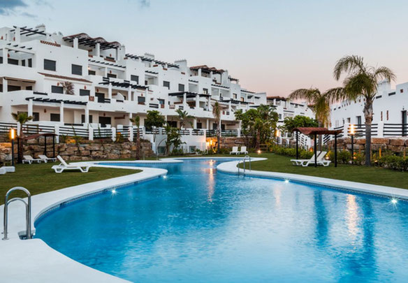 بنتهاوس 2 غرف نوم 100 متر مربع في Estepona ، إسبانيا