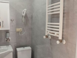 Se vende apartamento de 2 habitaciones — Encuentre propiedades fuera del plan o reventa de bienes inmuebles directamente de desarrolladores y propietarios GEOLN.COM. Foto 7