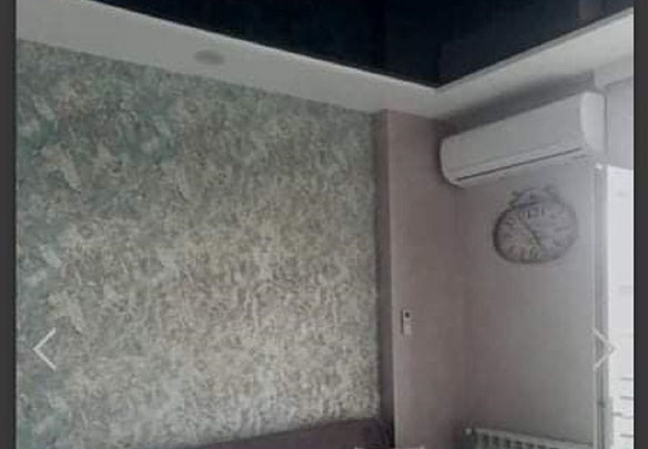 Se vende piso de tres habitaciones en la calle. Javakhishvili