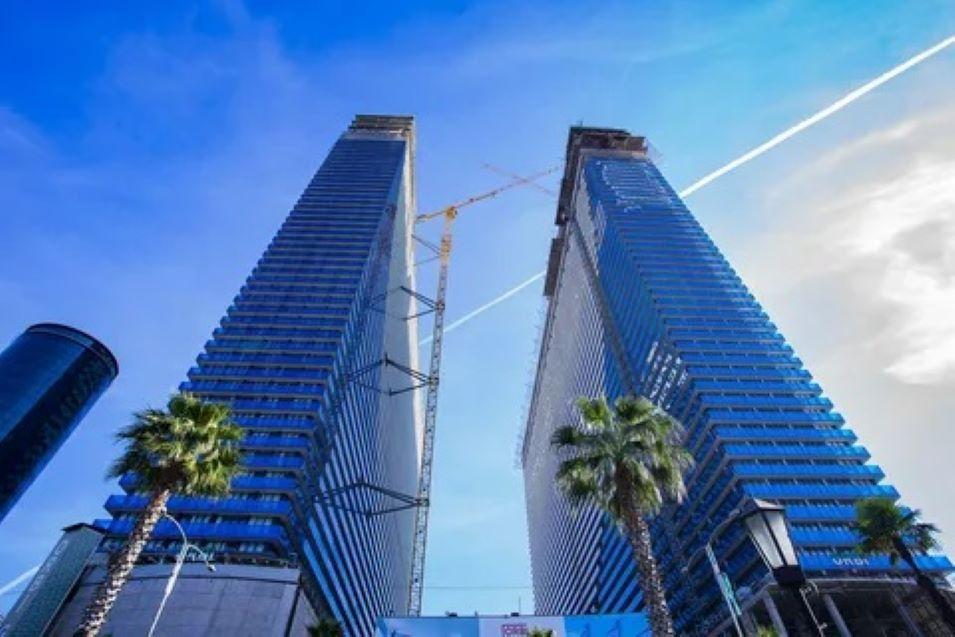 ORBI CITY Bloque A — Encuentre propiedades fuera del plan o reventa de bienes inmuebles directamente de desarrolladores y propietarios GEOLN.COM. Foto 1