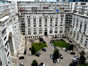 ბინა ზღვაზე ტერასით — უძრავი ქონების ყიდვა და მფლო ბელებისგან GEOLN.COM. ფოტო 14