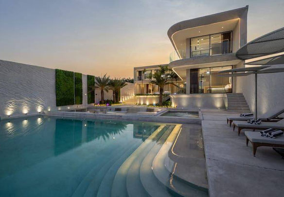 Modern Villa with Pool