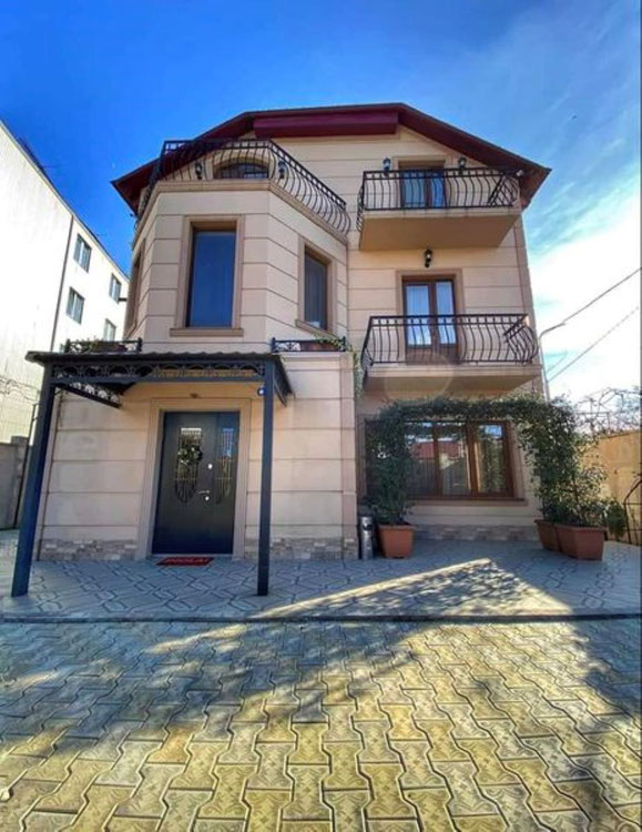 House in Batumi — sale from property owner — Find offplan