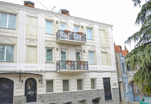 Hotel de 17 habitaciones en Mtatsminda. Inmobiliaria en Tbilisi sin intermediarios